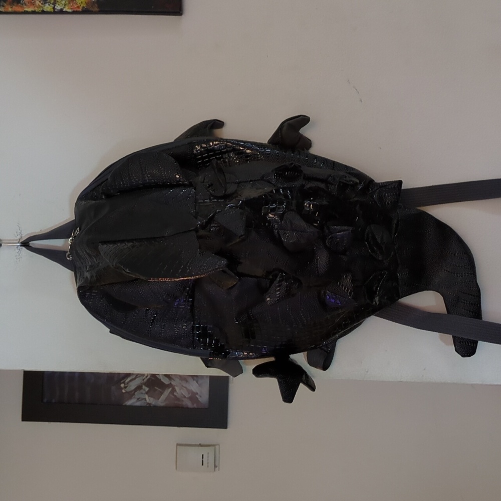 Waterproof Chameleon Backpack/ Rucksack Asking Now Only $35 - Picture 4 of 4